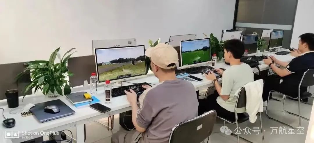 培训图.jpg